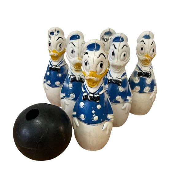 Vintage Donald Duck Bowling Set 6 Pins and Ball Walt Disney Productions 1960s - Picture 1 of 9